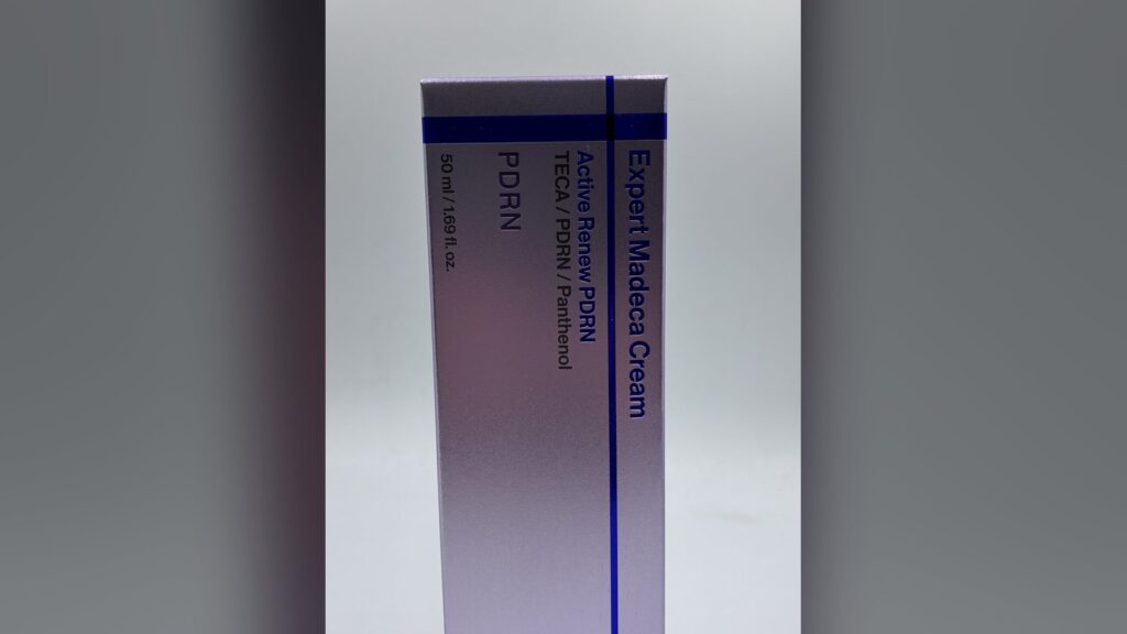 Centellian24 Expert Madeca Cream box showing the Madeca Skin Heritage 1968 and TECA seals